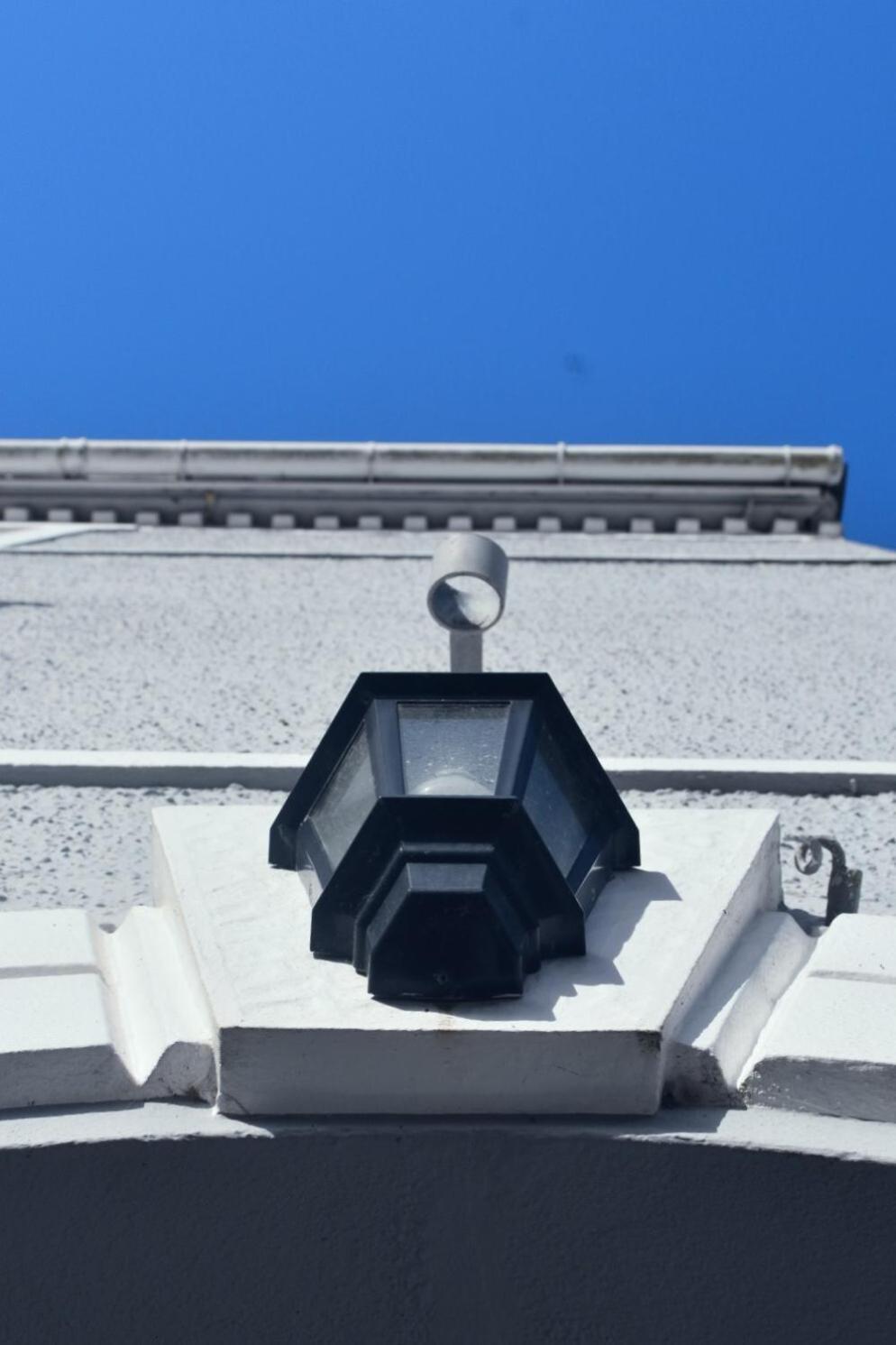 ホテル Eaton House ペンブローク エクステリア 写真