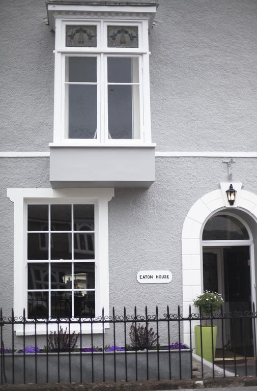 ホテル Eaton House ペンブローク エクステリア 写真